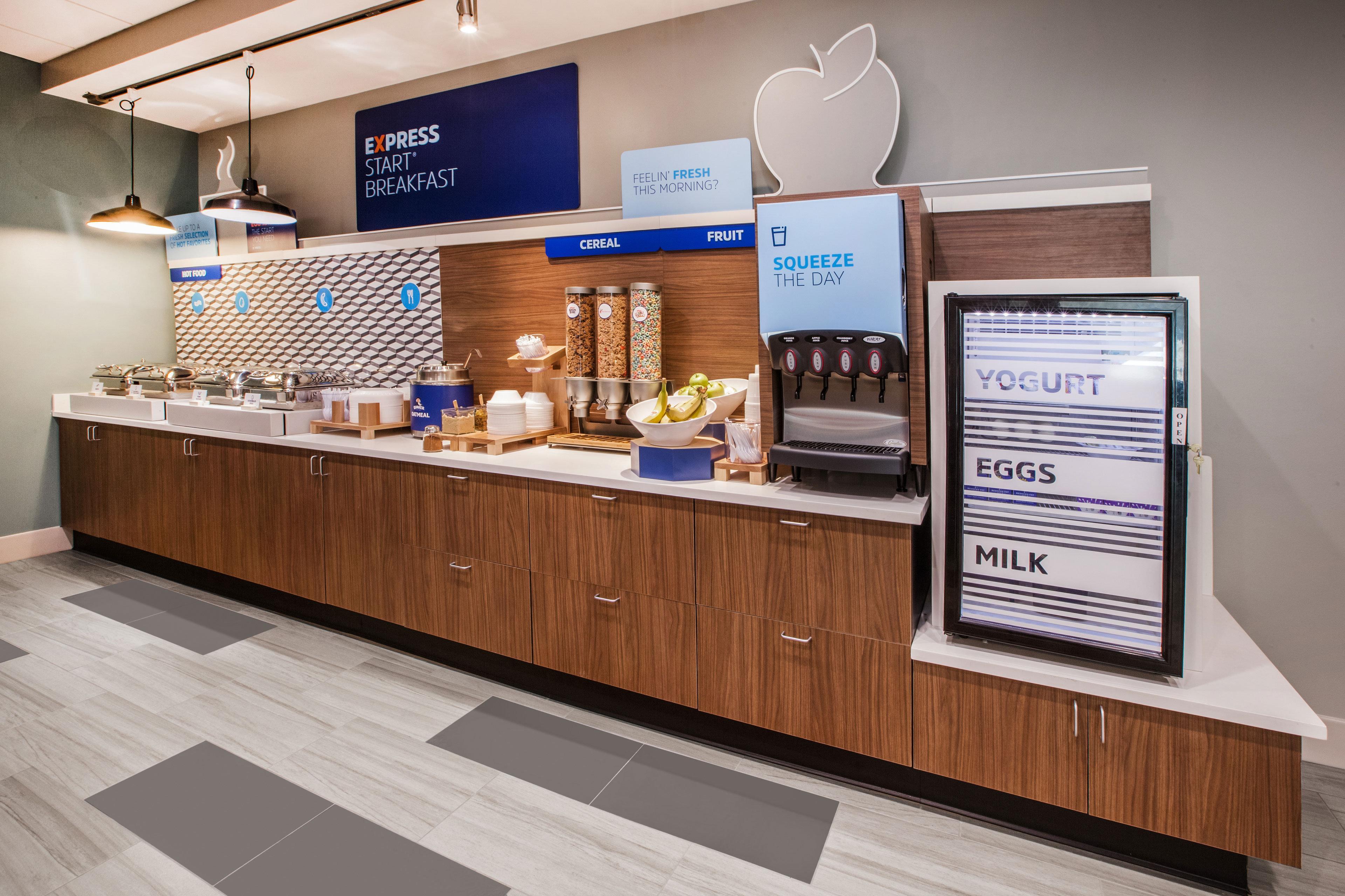 Holiday Inn Express & Suites - Lexington W - Versailles By Ihg Экстерьер фото